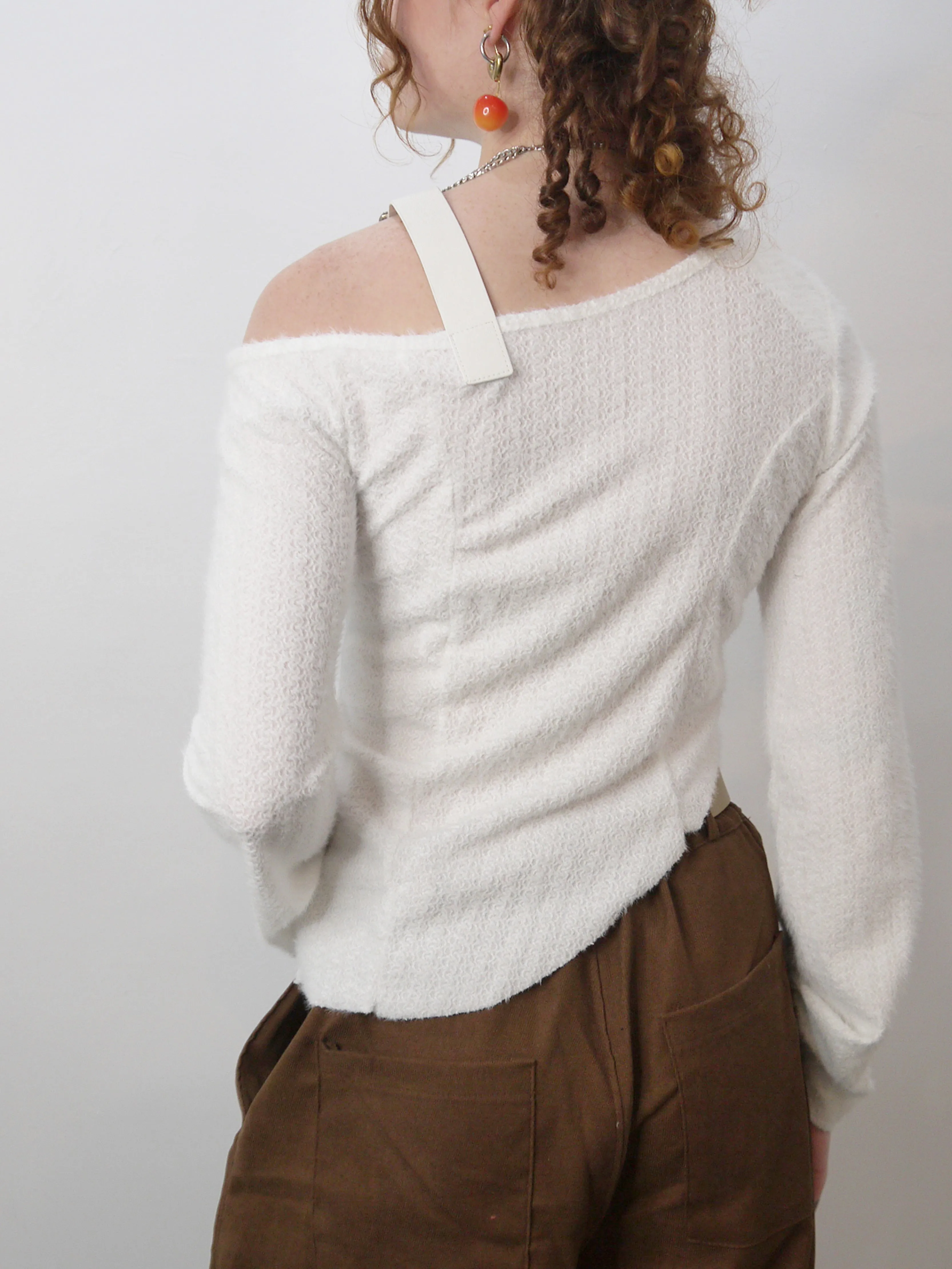 belt shoulder strap long slv knit top