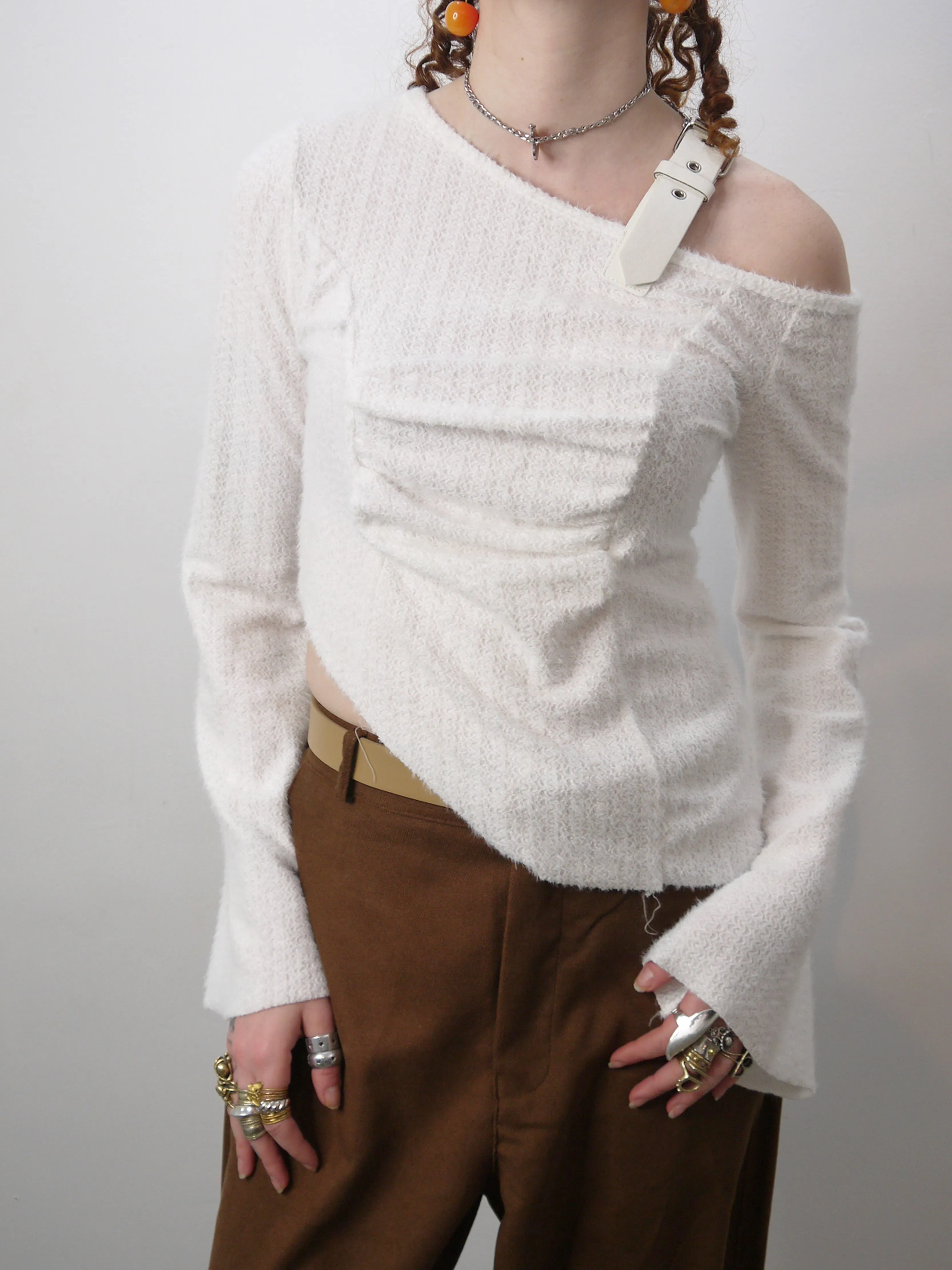 belt shoulder strap long slv knit top