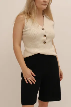 BUTTON DETAIL KNIT VEST TOP