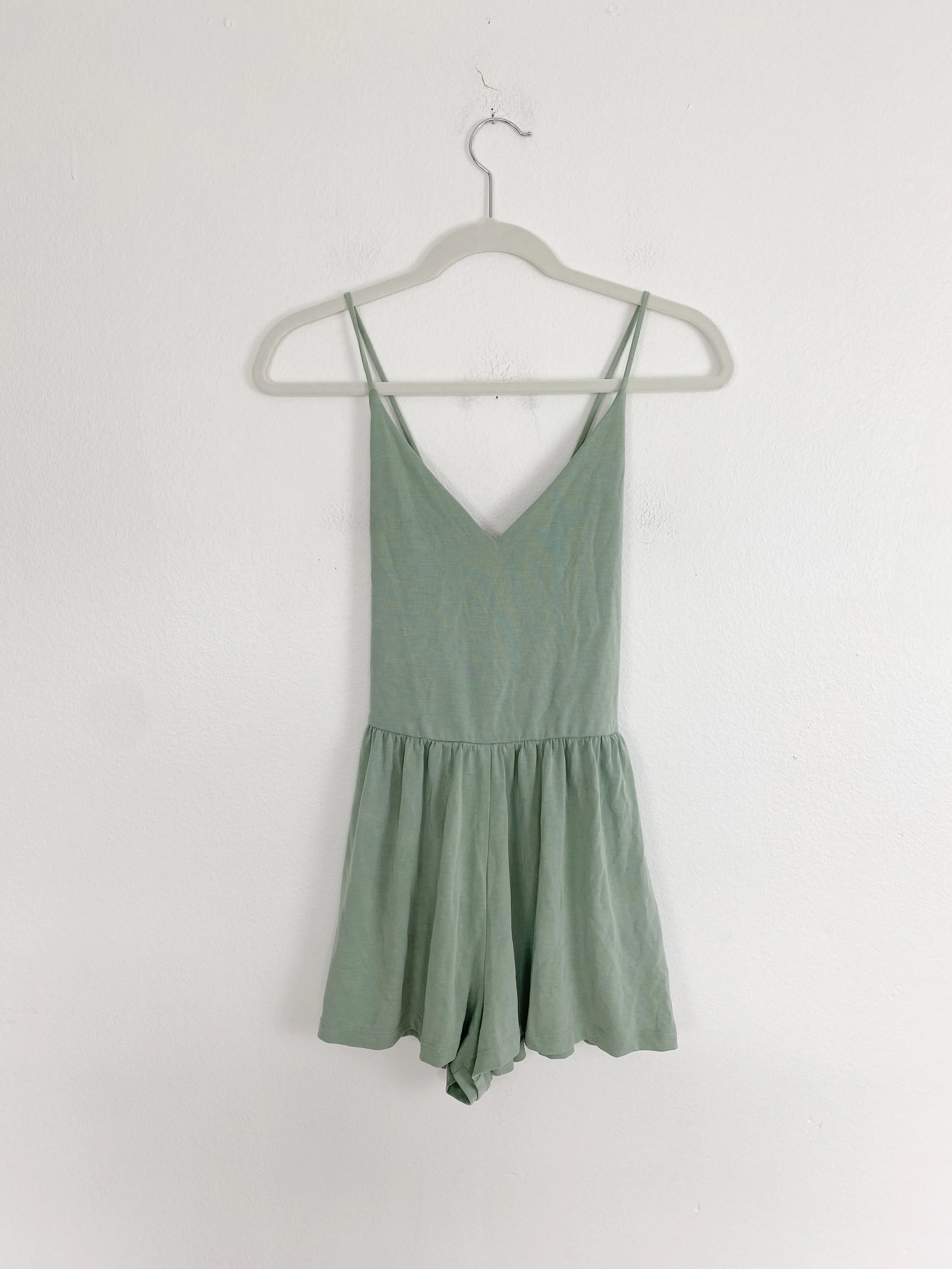 Forever 21 Sage Romper size Small