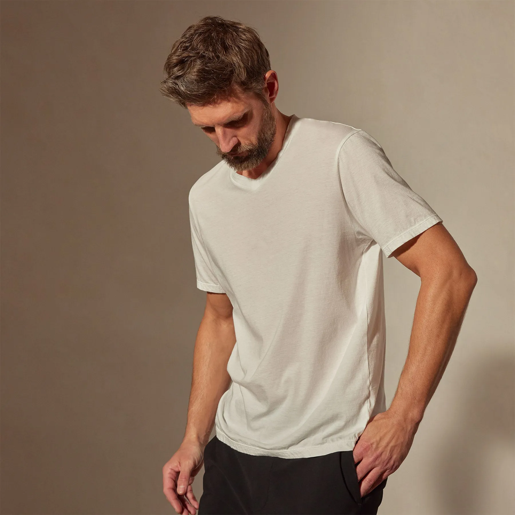 JAMES PERSE LUXE LOTUS V-NECK TEE - 3 COLORS