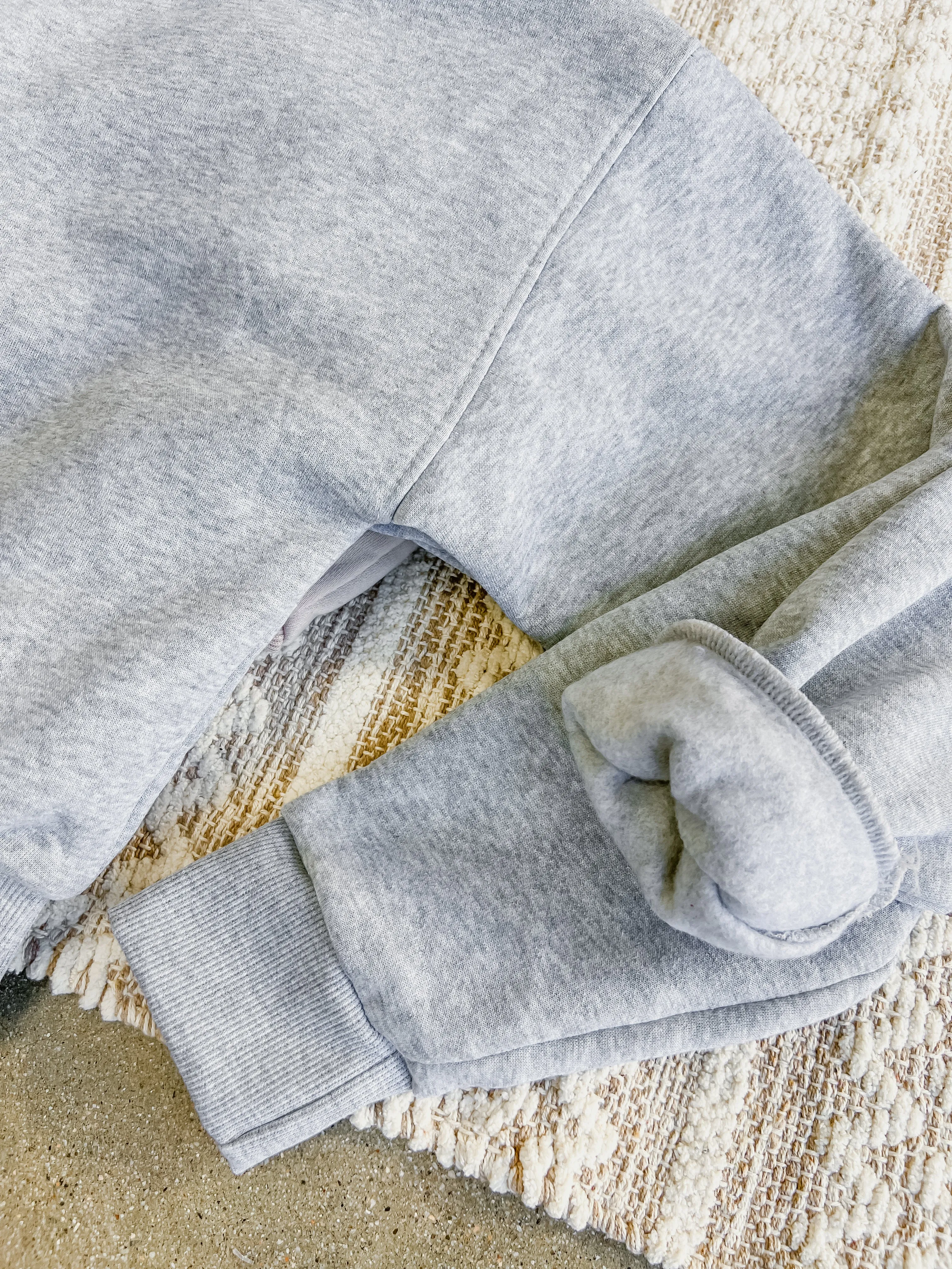 RESTOCK! Alo Crew Neck Sweatshirt